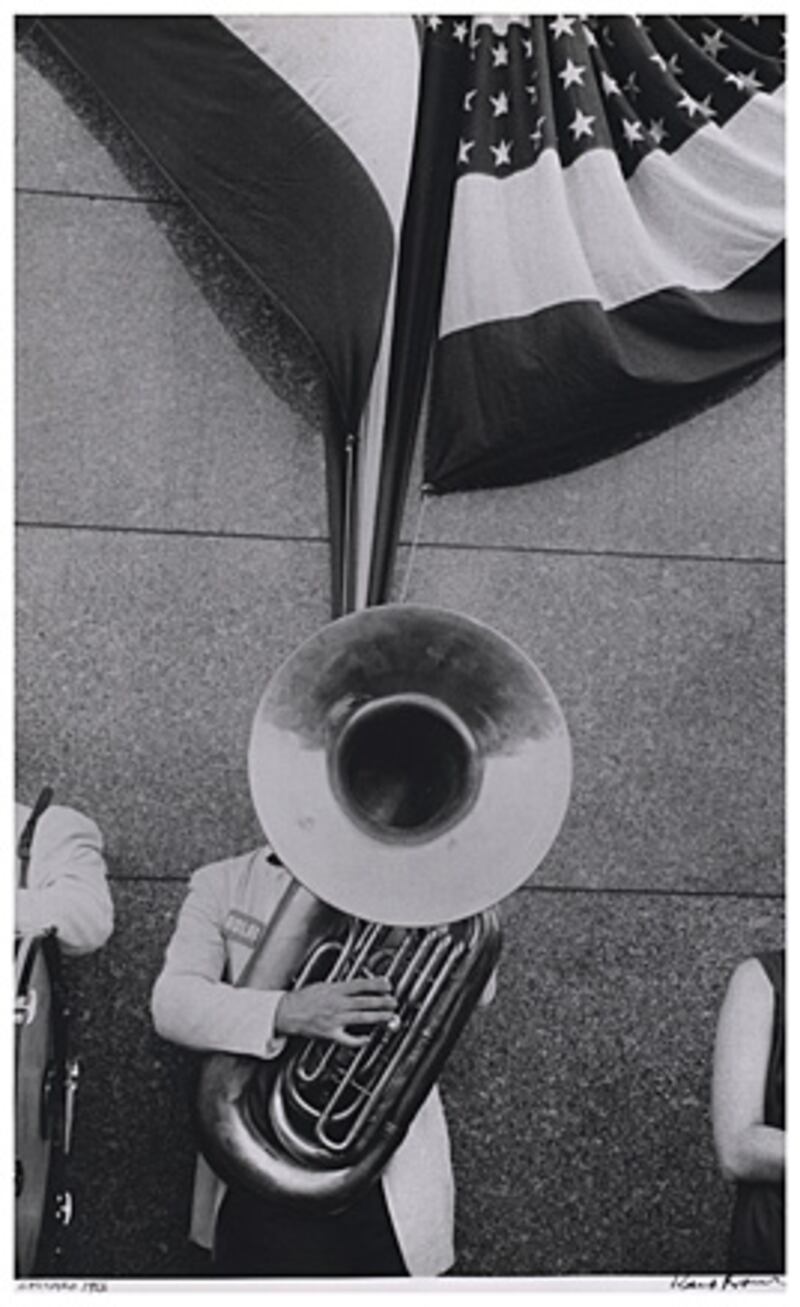 galleries/2009/09/15/robert-frank-s-the-americans/robert-frank-10_xlzxgx