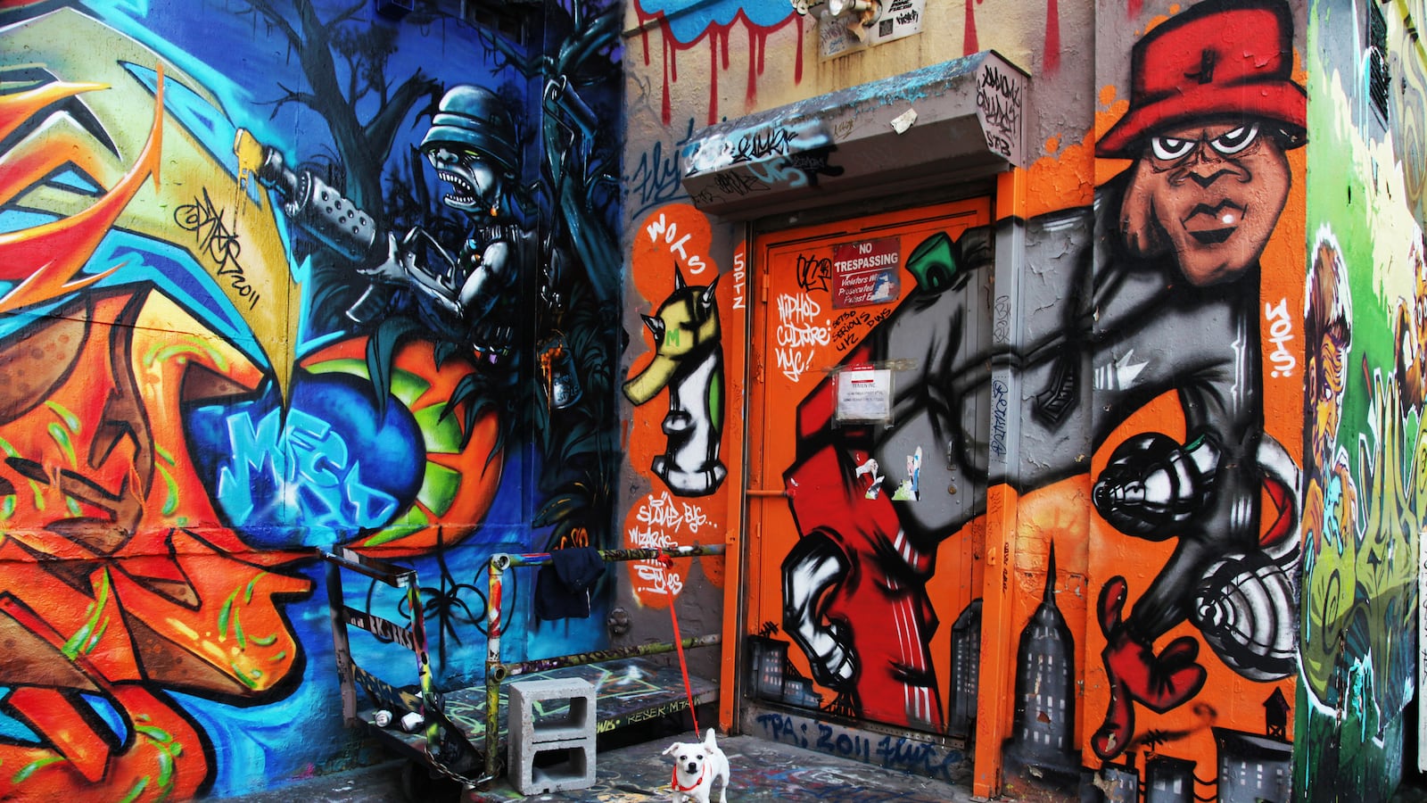 articles/2013/11/24/5-pointz-when-graffiti-was-king/131122-5pointz-tease_fruzfd