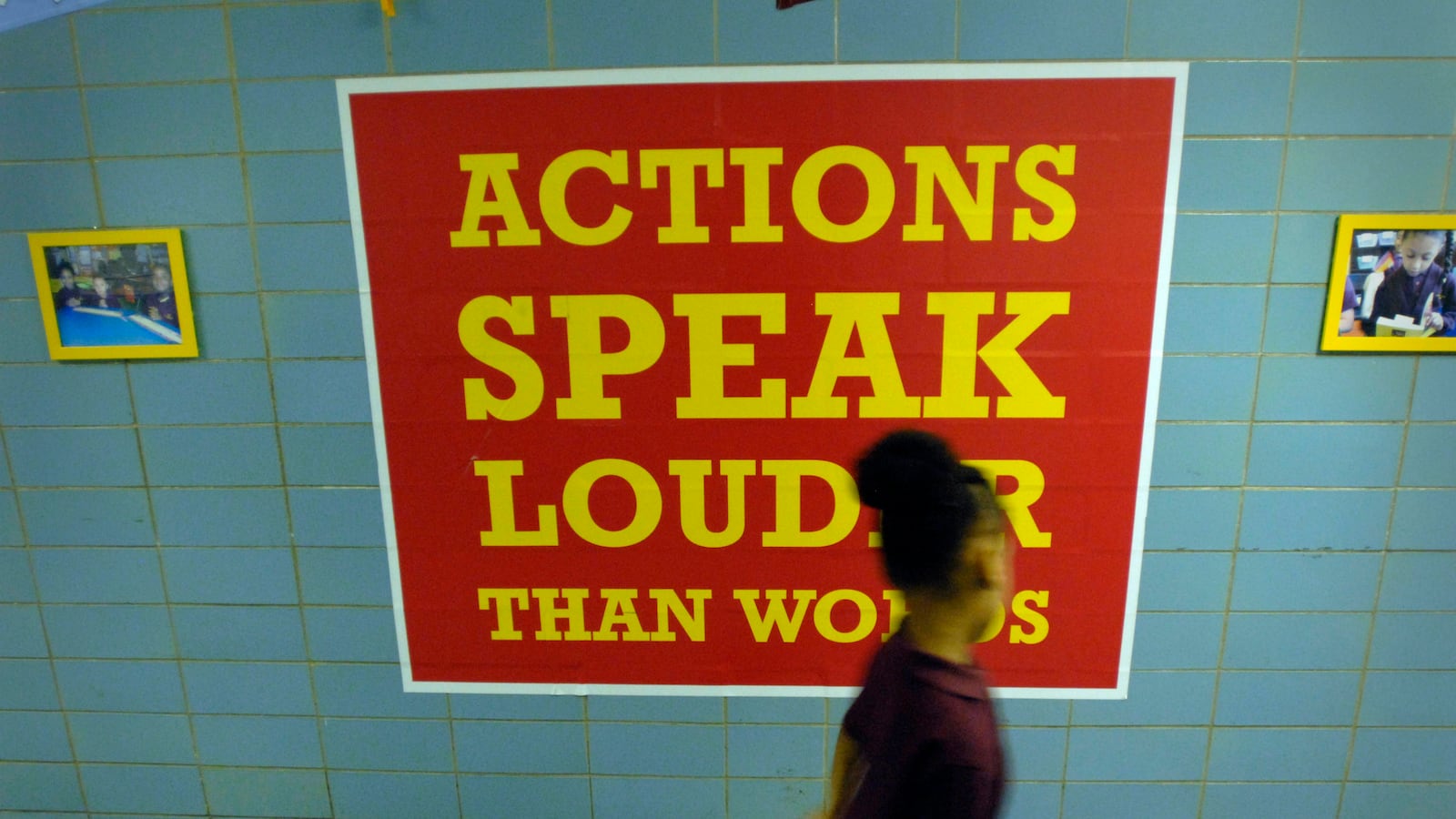 articles/2016/08/16/naacp-calls-for-charter-school-ban-leaves-black-parents-and-children-behind/160815-goff-black-charter-school-naacp-tease_ujpl2l