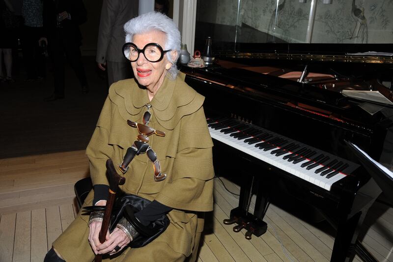 galleries/2013/08/01/iris-apfel-s-most-iconic-looks/130808-Iris-Apfel-01_i6bj9s
