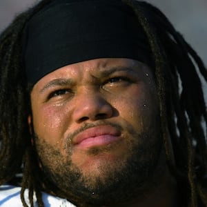 JACKSONVILLE, FL - NOVEMBER 10:  Lineman Tre Johnson #77 of the Washington Redskins during a game against the Jacksonville Jaguars on November 10, 2002  at Alltel Stadium in Jacksonville, Florida. The Jaguars beat the Redskins 26-7. (Photo by Jamie Squire/Getty Images)