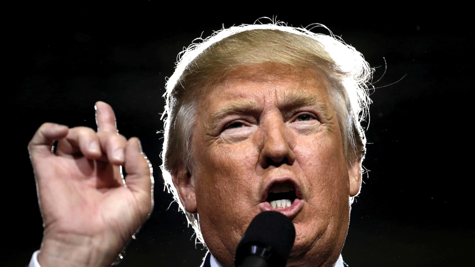 articles/2016/10/07/donald-trump-brags-about-nonconsensually-groping-women-in-newly-uncovered-recording/161007-ryan-trump-audio-tease_veezwo