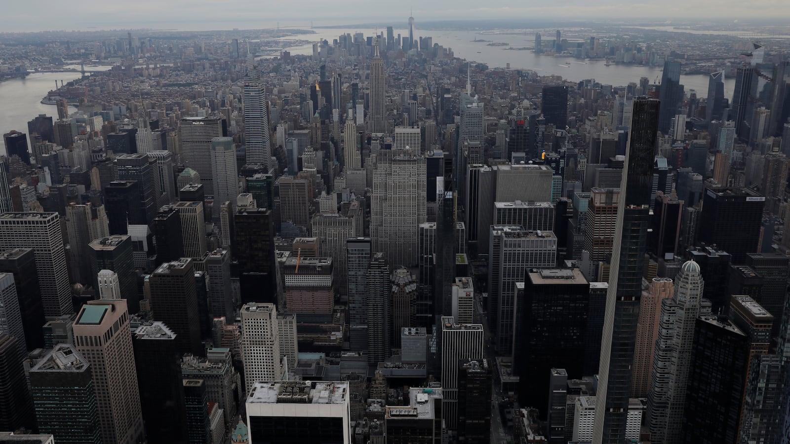 2021-08-22T030156Z_811728485_RC2X9P94W7TW_RTRMADP_3_NEW-YORK-DAILYLIFE_gzuma6