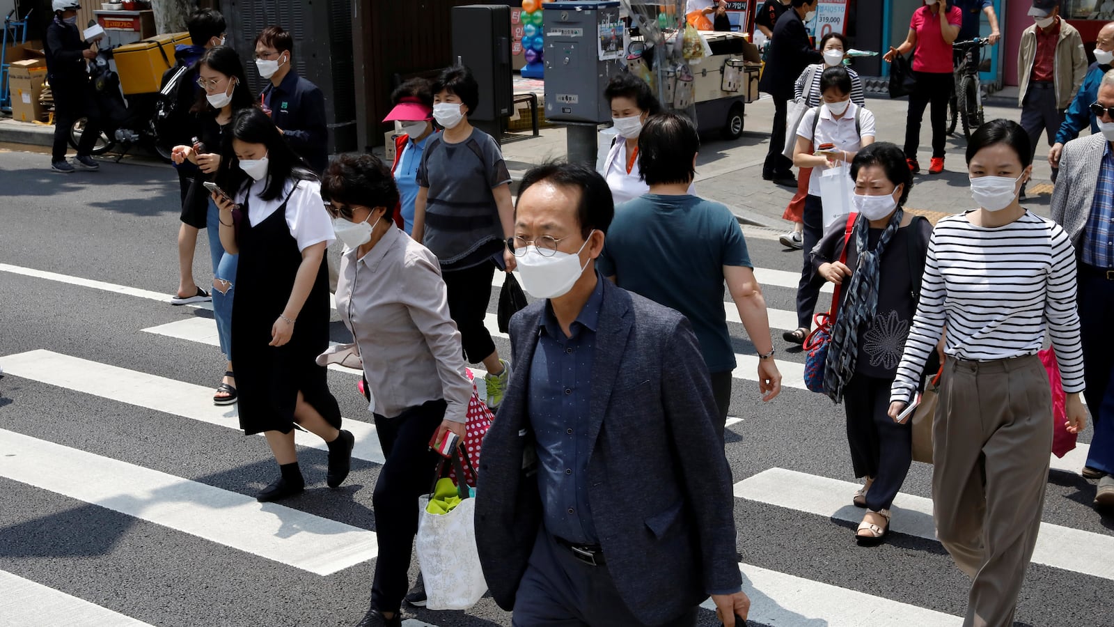 2020-05-28T000000Z_2017658124_RC2GXG92IRM9_RTRMADP_3_HEALTH-CORONAVIRUS-SOUTHKOREA_nyyqyg