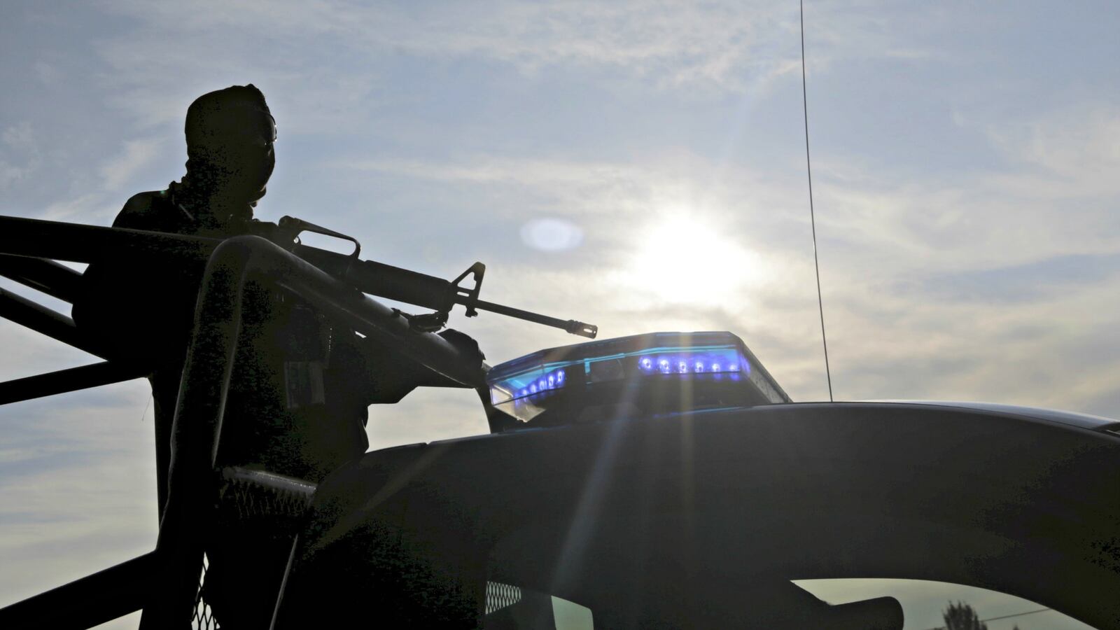 cheats/2016/08/19/mexico-s-rights-agency-police-killed-22-at-ranch/160819-mexican-police-cheat_adeujt