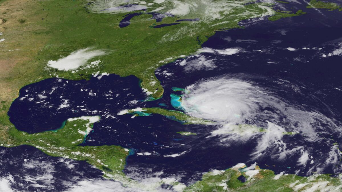 cheats/2011/08/25/hurricane-irene-to-become-category-4/hurricane-irene-tracking_p5jhya