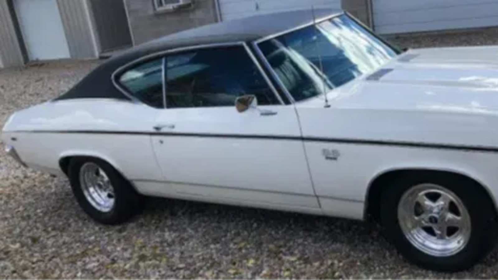 The stolen 1969 Chevrolet Chevelle the suspects are thought to be driving.