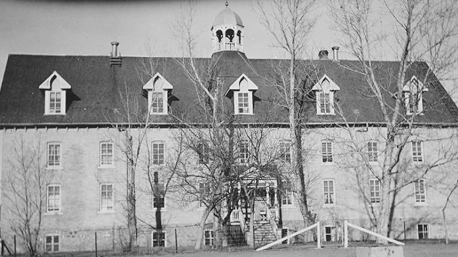 Marieval_Indian_Residential_School_el8shb