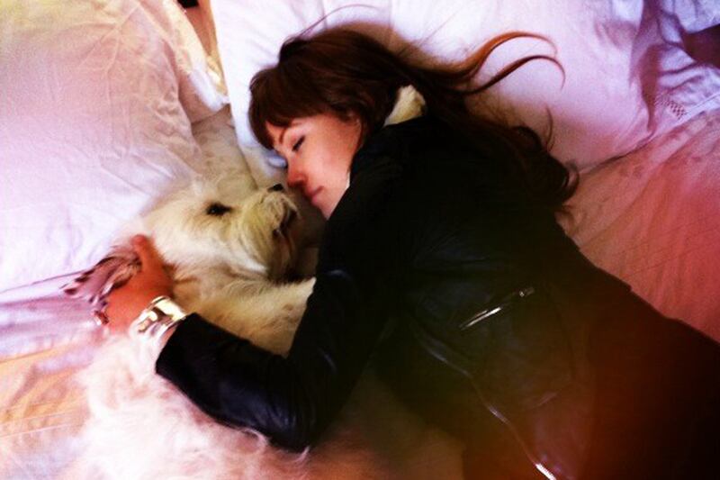 galleries/2011/06/19/best-celebrity-twitter-pictures/olivia-wilde-week-in-twit-pics-0619_bsvnn5