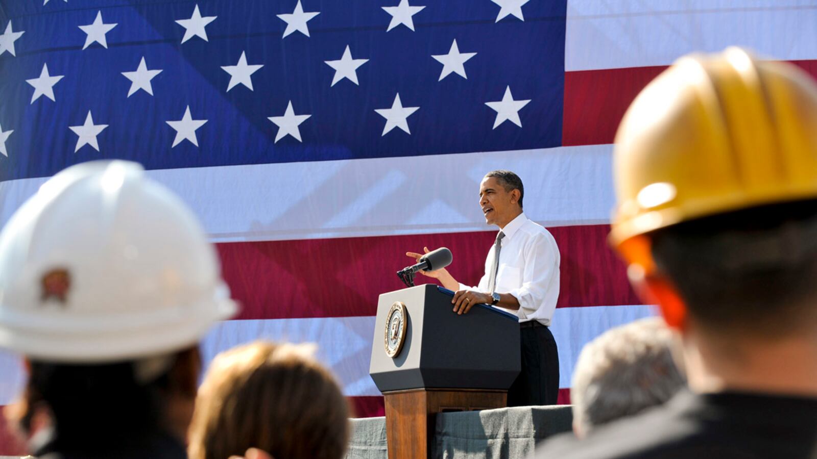 articles/2011/11/18/obama-gets-a-gop-gift-for-the-2012-presidential-campaign/obama-blue-collar-vote-clift_ynrbzn