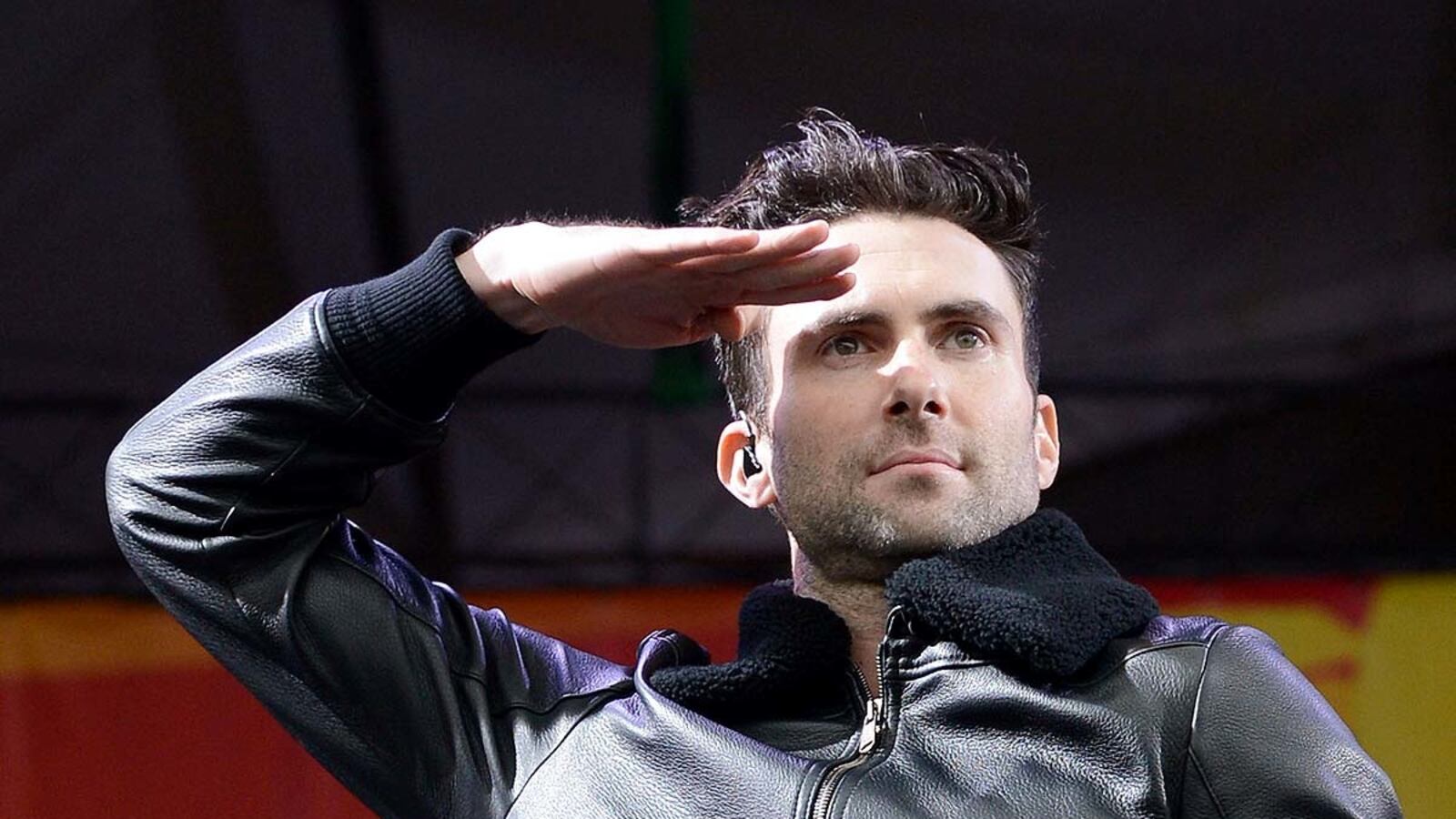 cheats/2013/05/29/adam-levine-hates-america/adam-levine-salute-cheat_yjwv4j