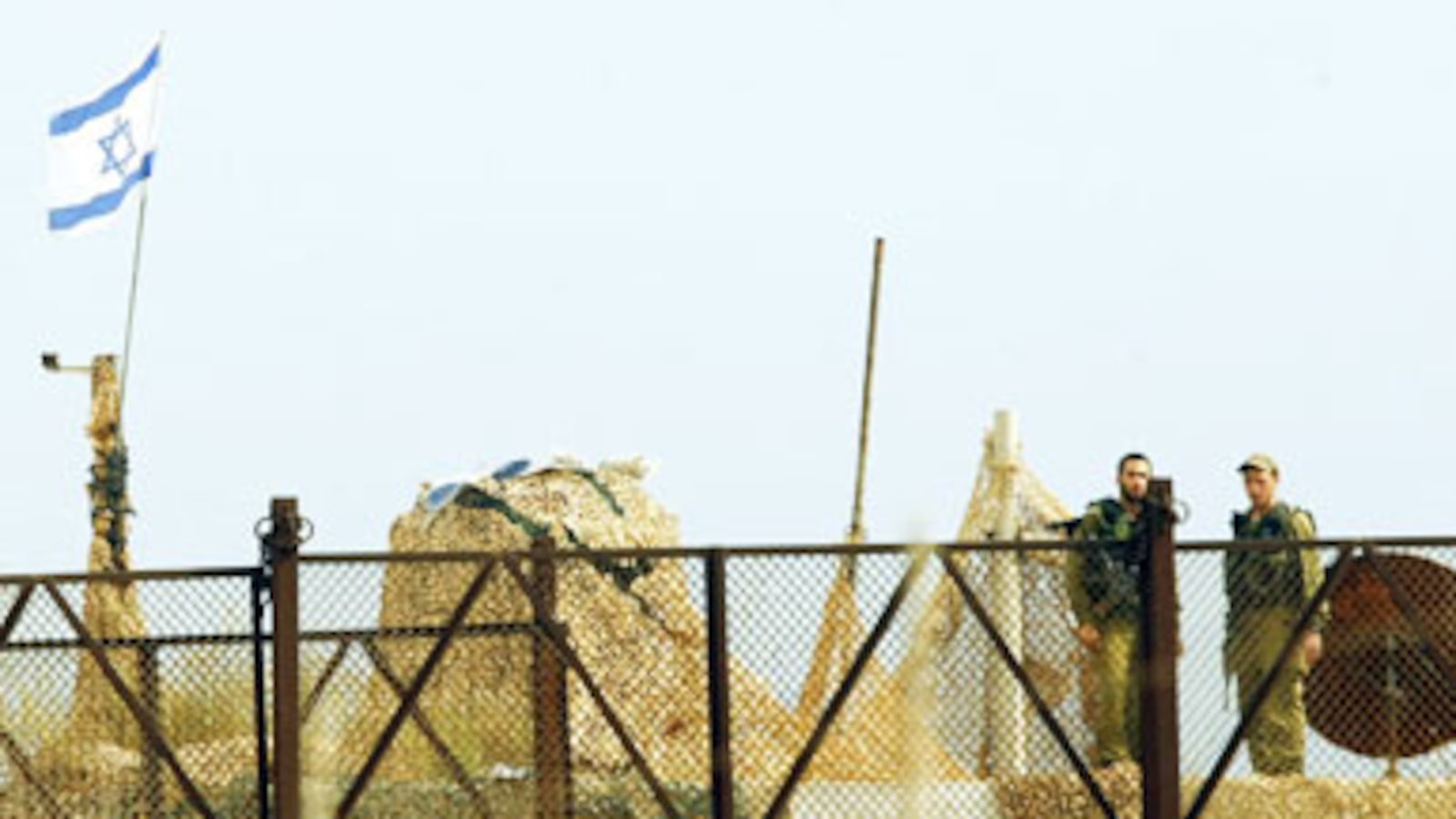 cheats/2011/06/03/lebanon-bans-protests-near-israel-border/lebanon-israel-border_oeefp5