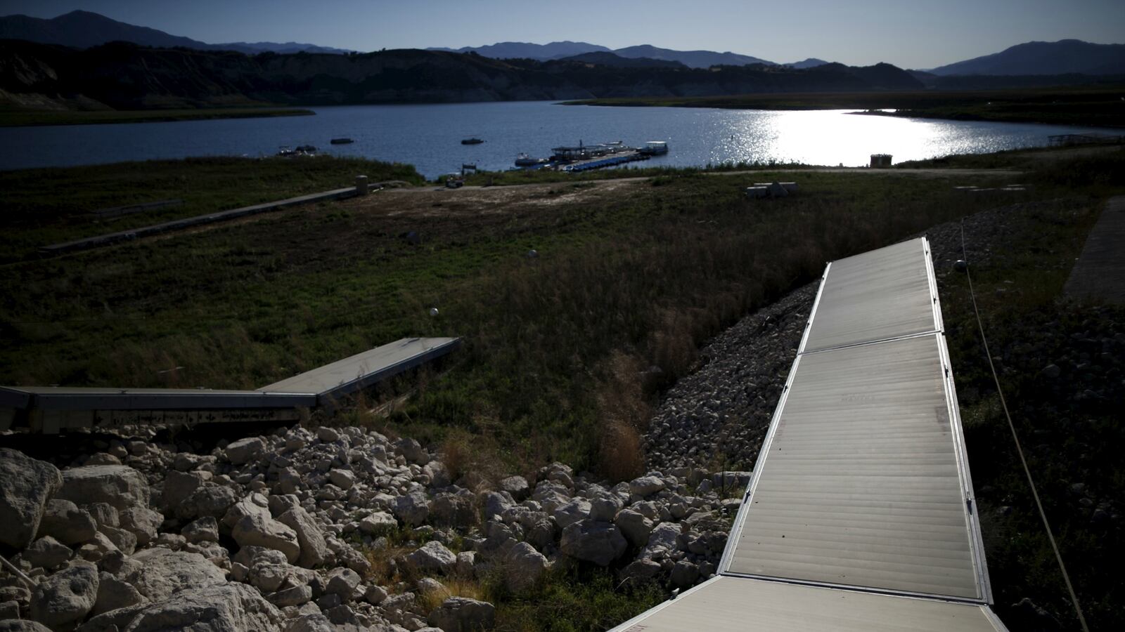 cheats/2015/04/01/mandatory-water-rations-hit-california/150401-california-drought-cheat_j5bw4e