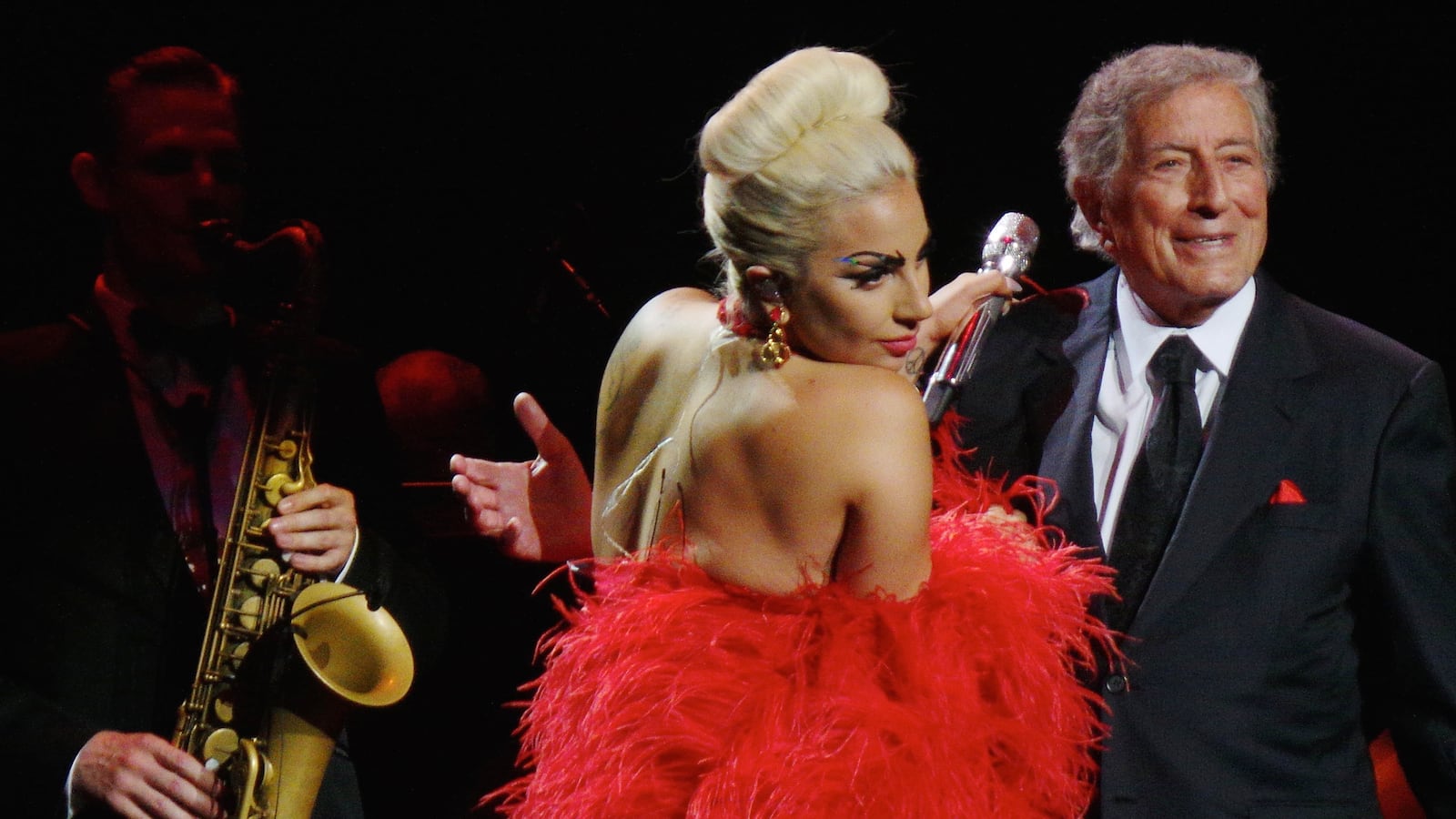 articles/2016/05/28/is-pop-the-future-of-jazz/160527-gioia-pop-jazz-tease_vopqo3