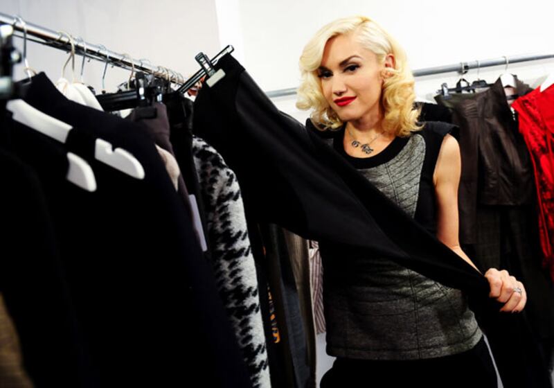 galleries/2010/02/18/vips-at-fashion-week/fashion-week-wrap-1---stefani-lamb_ija1lq