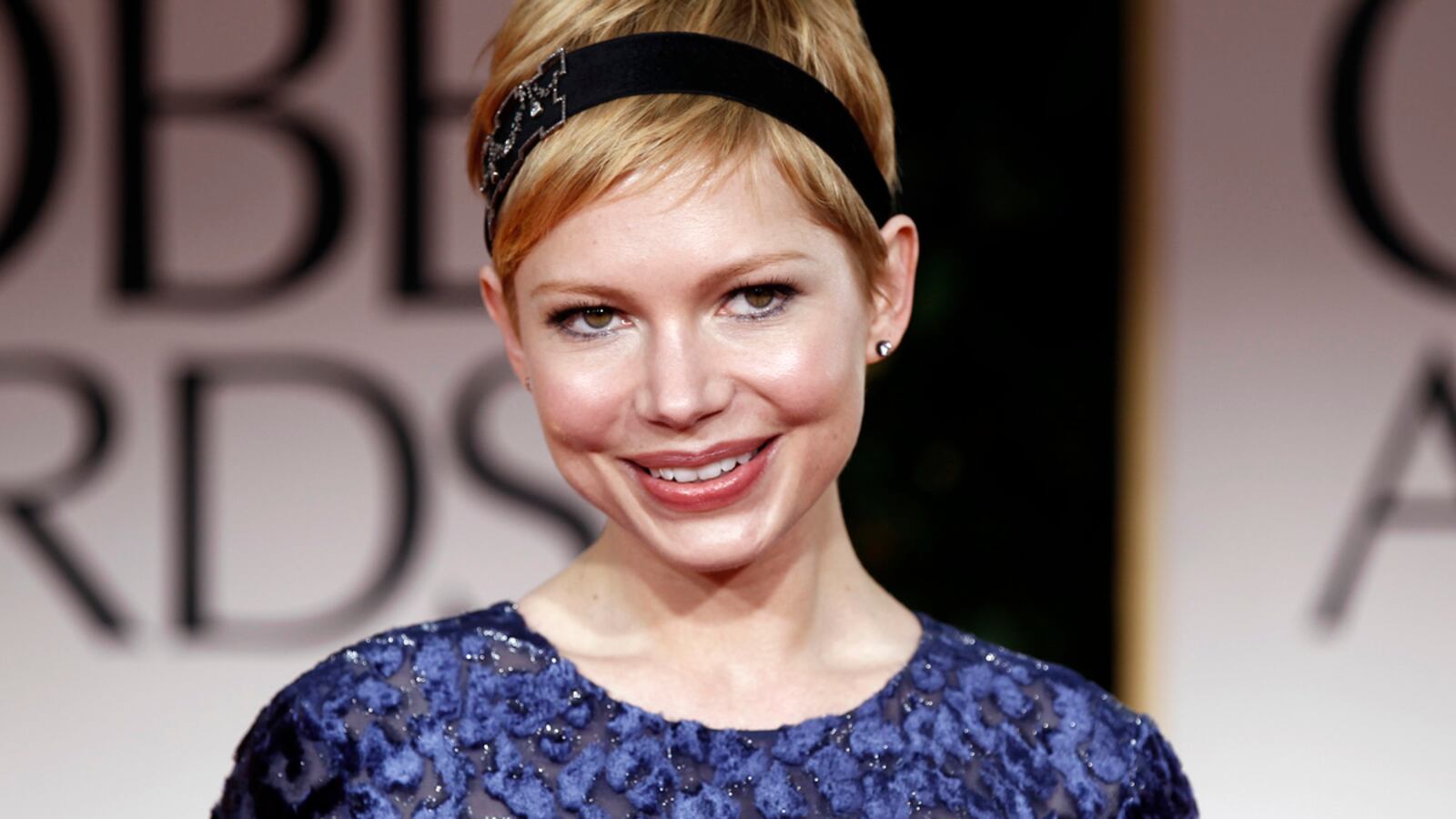 cheats/2012/01/15/michelle-williams-wins/michelle-williams-wins-cs_mxydzq