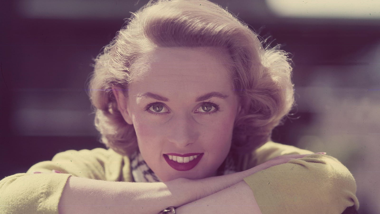 cheats/2016/10/30/tippi-hedren-accuses-alfred-hitchcock-of-sexual-assault/161030-Tippi-Herden-cheat_ckr7tl