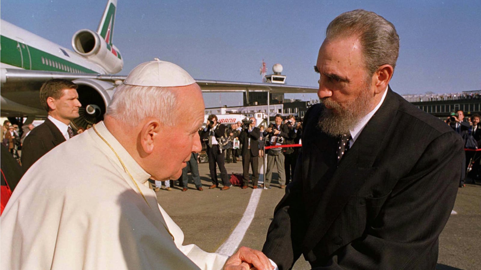 articles/2012/02/24/castro-may-rejoin-catholic-church-say-rumors-in-the-italian-press/castro-church-margolis_b7oenc