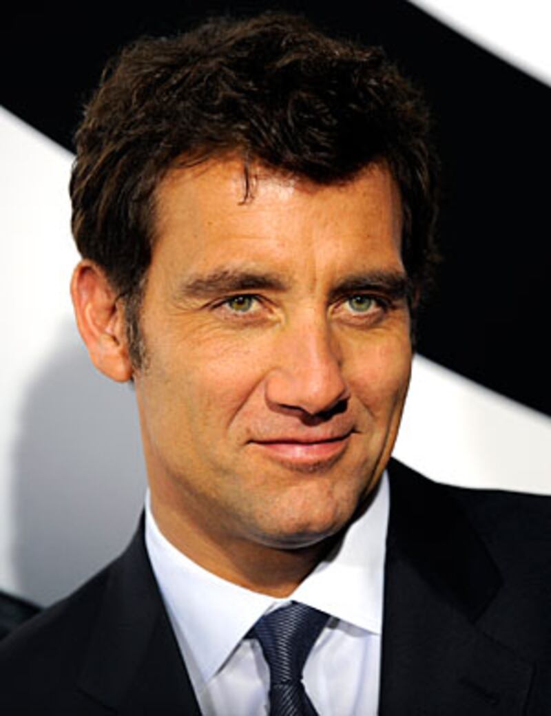 articles/2009/02/14/10-hot-valentines/klein-10-men---clive-owen_qlct3w
