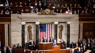 articles/2011/01/26/obama-seizes-the-center-in-address/avlon---sotu-wrap_155634_l7entl