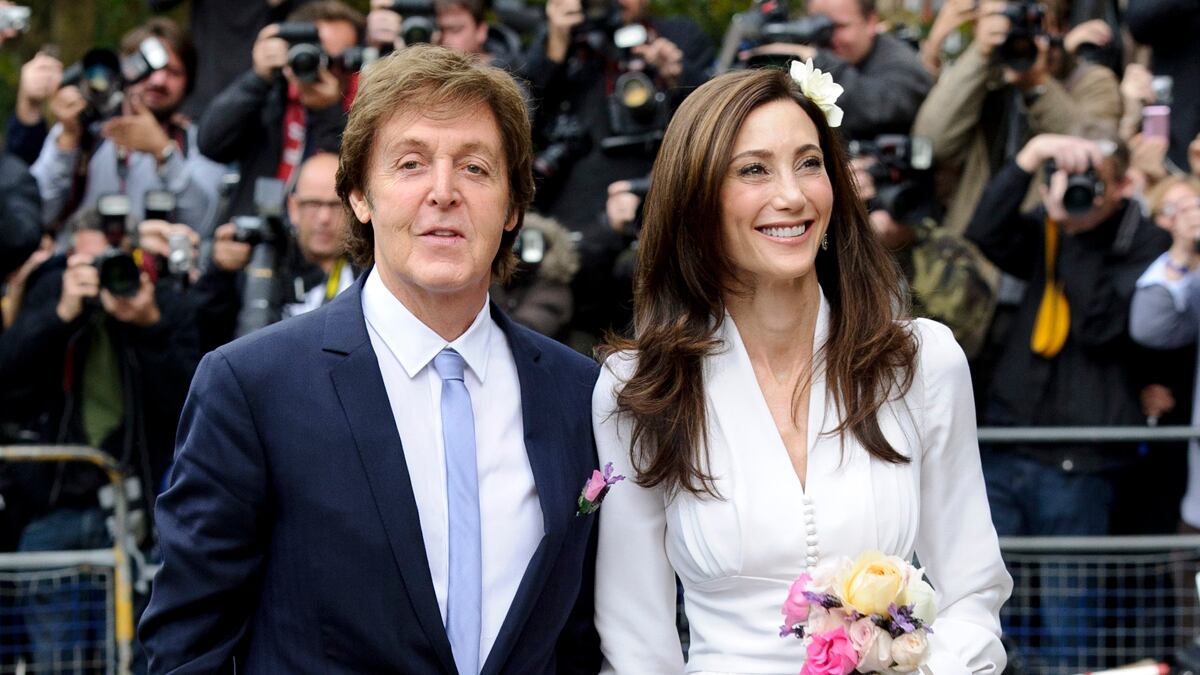 cheats/2011/10/09/paul-mccartney-to-marry-again/paul-mccartney-wedding-cs_btc9ti