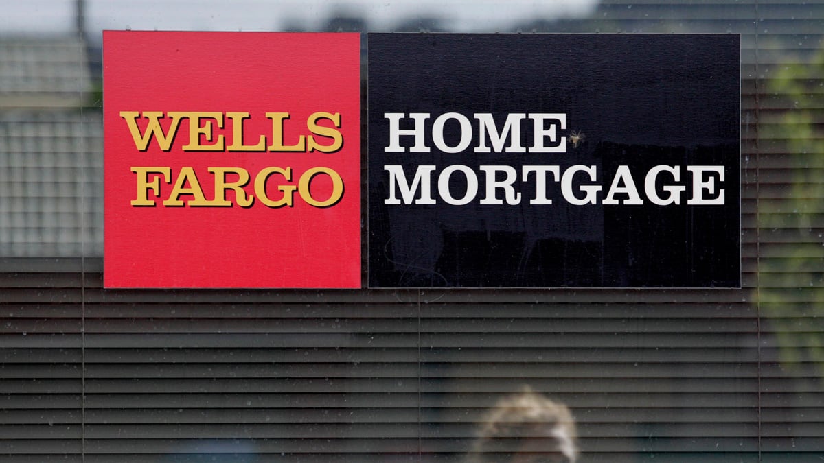 articles/2012/10/12/jpmorgan-wells-fargo-and-homeowners-profit-with-help-from-the-fed/banks-home-mortgages-zeitlin_rm0ppg