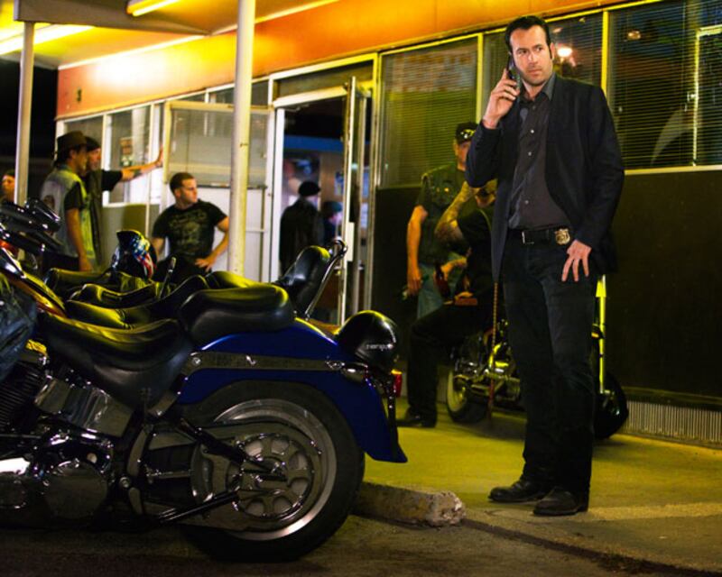 galleries/2010/06/04/summer-tv-preview/lacob-summer-tv-preview---9_qm3gu4