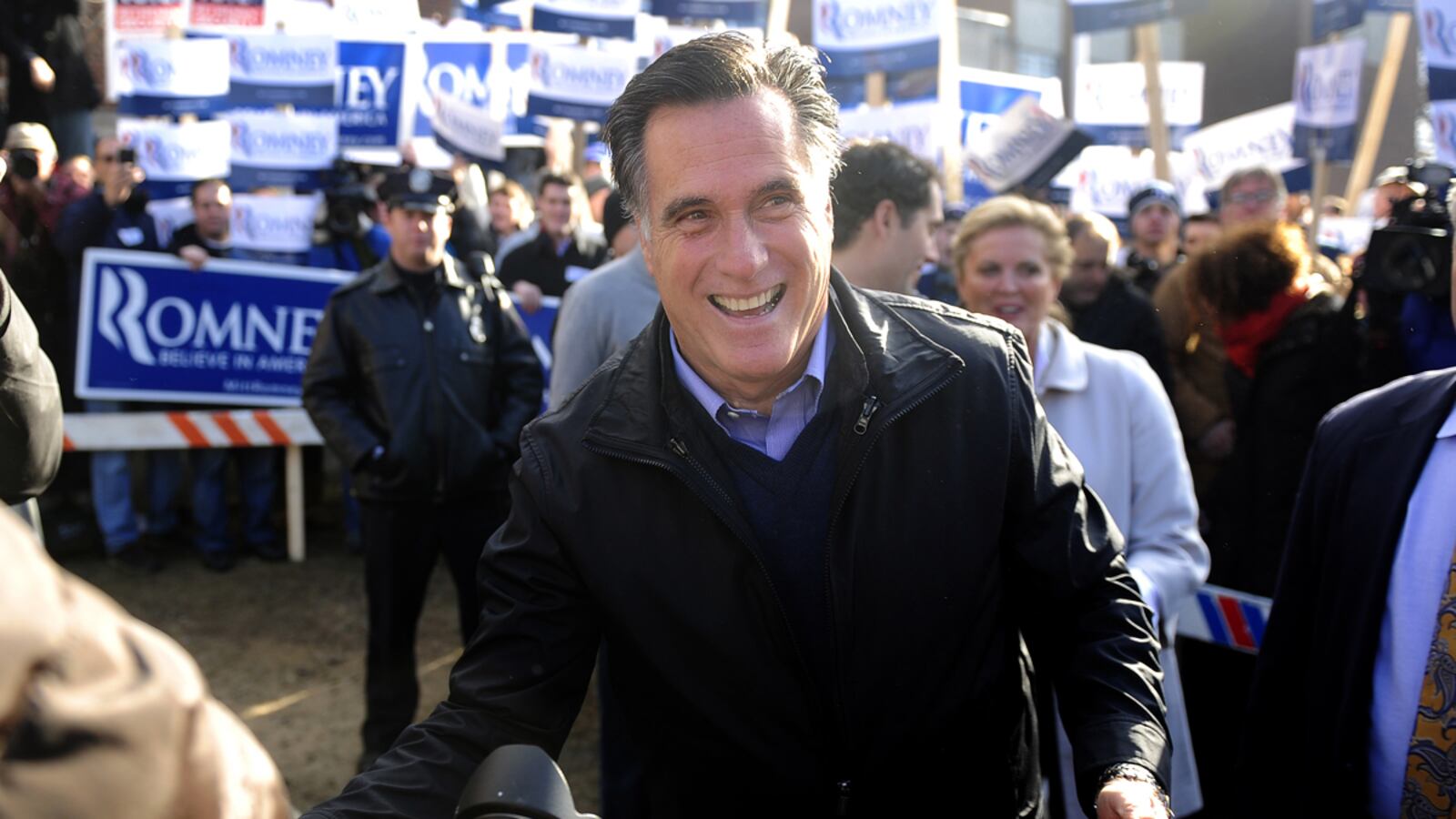 cheats/2012/01/10/new-hampshire-primary-results-romney-in-lead/romney-polling-taunts-cheat_owwi23