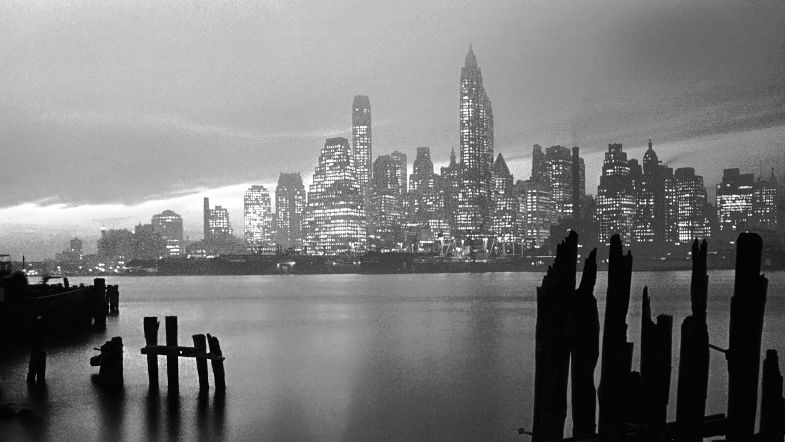 articles/2013/09/23/mad-bad-and-dangerous-to-live-in-kevin-baker-s-new-york/130923-new-york-barra-tease_bccbu4