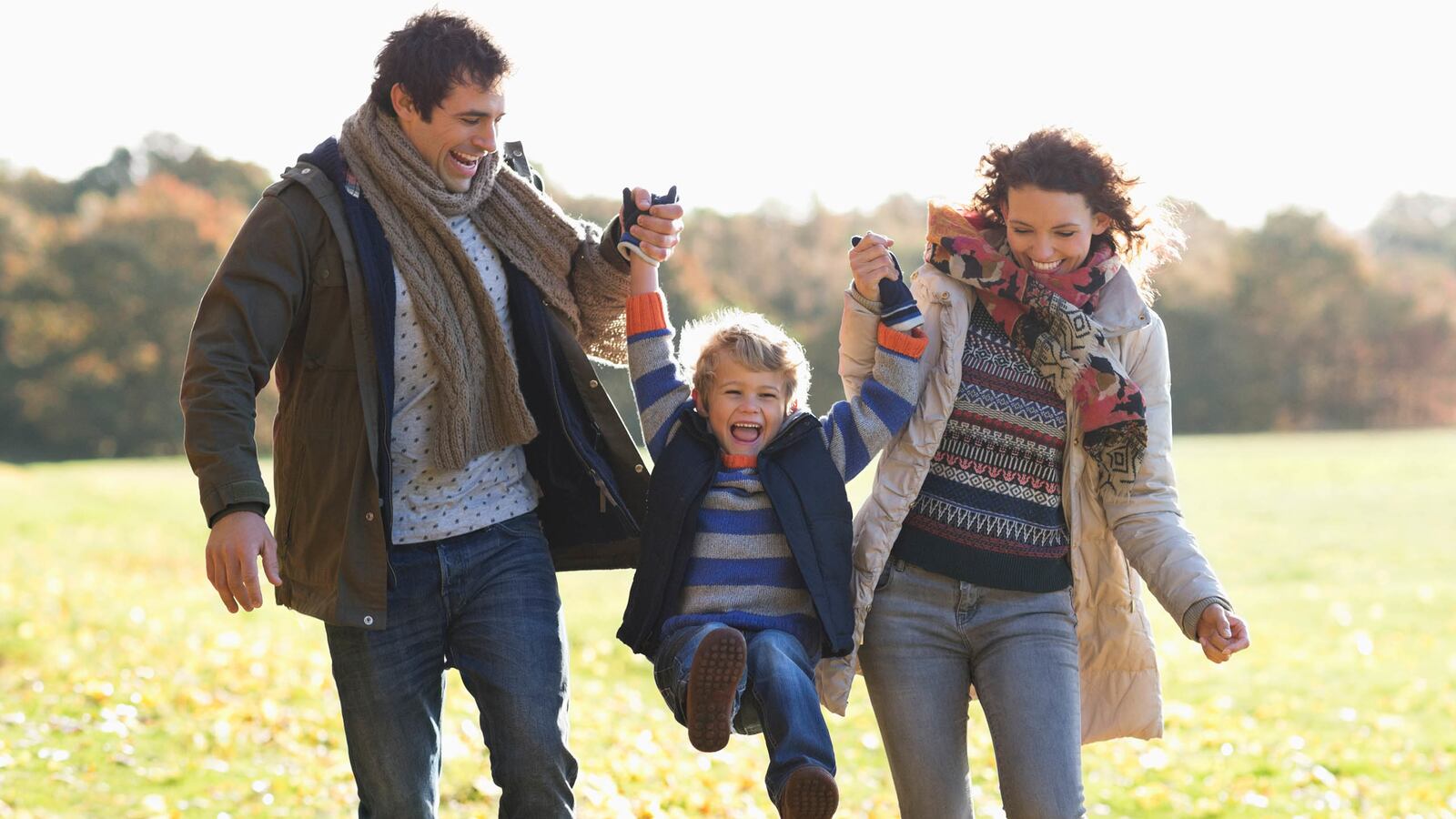 articles/2014/09/18/crazy-partisanship-begins-at-home/140918-freedlander-study-tease_ezeumb