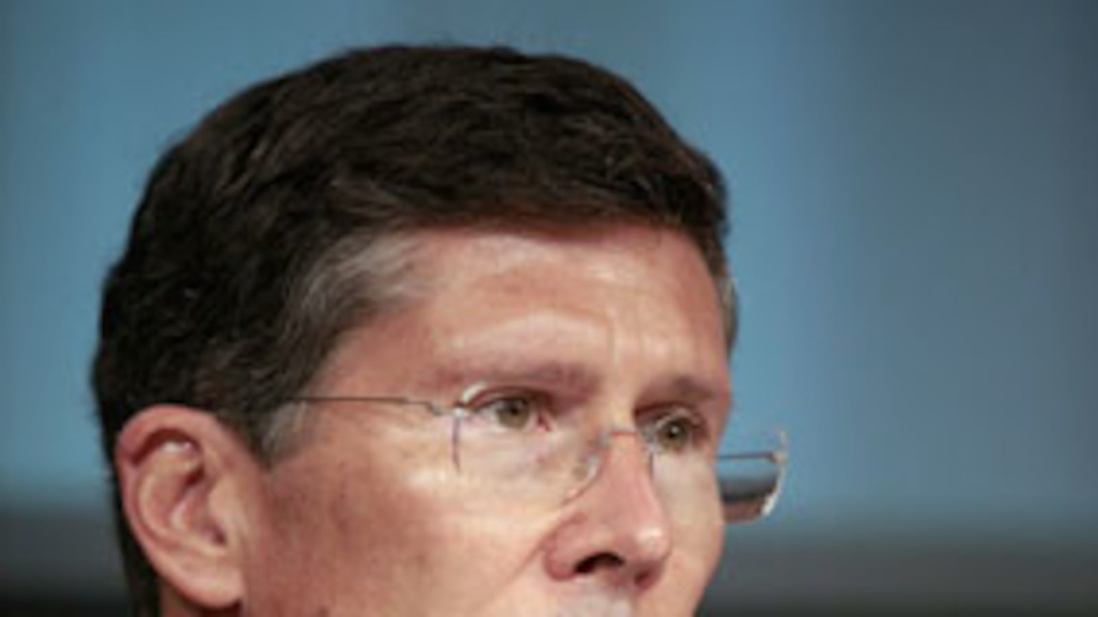 cheats/2010/02/07/former-merrill-lynch-ceo-heads-cit/embarrassing-moments-09---john-thain_us5q8g