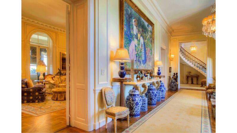 171104-mcnearney-omg-i-want-this-house-13_blvn1q