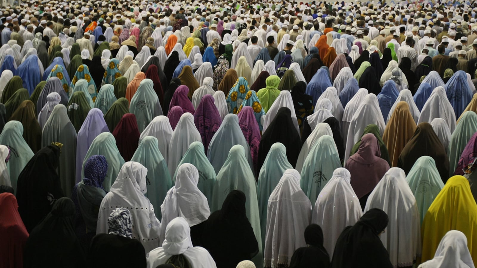 cheats/2011/12/12/saudi-woman-beheaded-for-sorcery/women-executed-for-praticing-sorcery-cs_myslhl