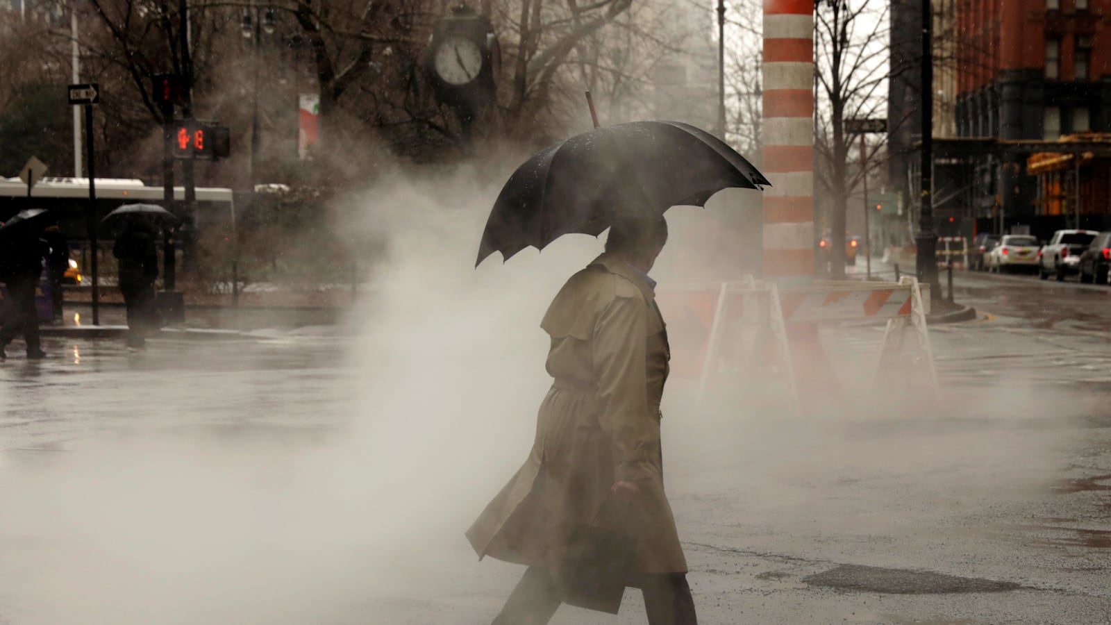 cheats/2017/03/30/pedestrian-deaths-soar-in-the-u-s/170330-pedestrian-deaths_sxxtzv