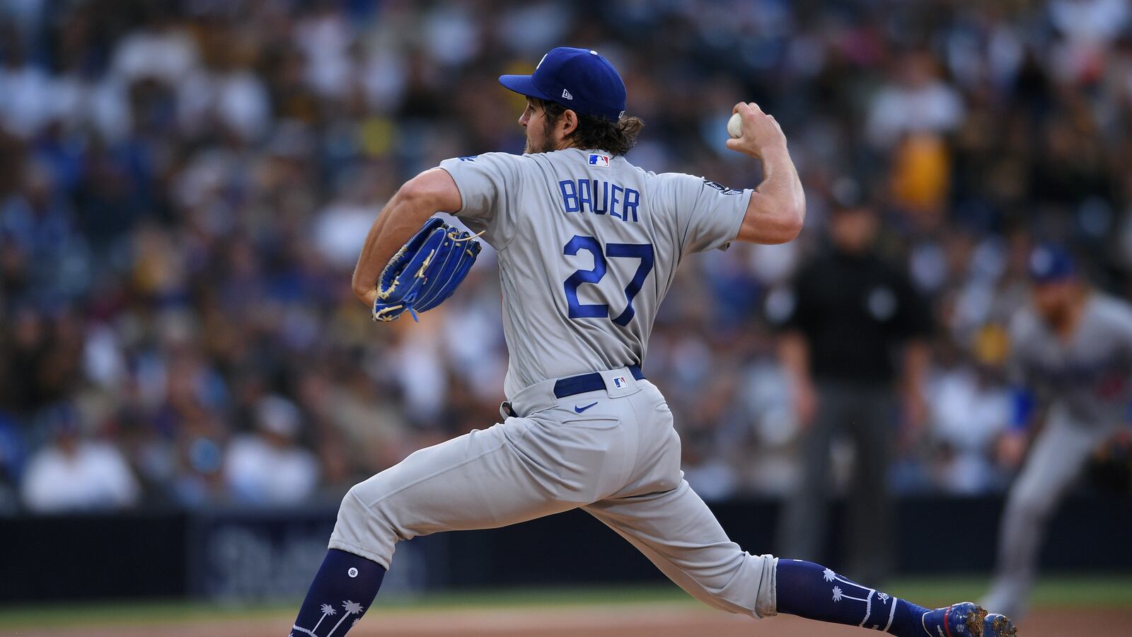 2021-06-26T013438Z_70721203_MT1USATODAY16309382_RTRMADP_3_MLB-LOS-ANGELES-DODGERS-AT-SAN-DIEGO-PADRES_kez9no
