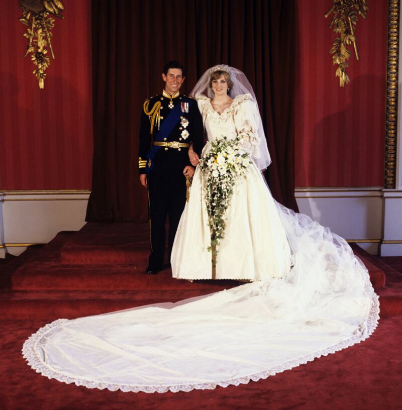 galleries/2011/07/01/princess-diana-s-50th-birthday/diana-birthday-wedding_w9yask