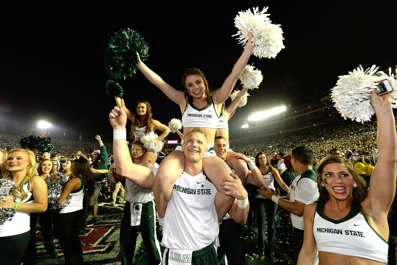 galleries/2014/11/06/25-sexiest-colleges-photos/141107-sexy-colleges-mich-state_kj5ml7