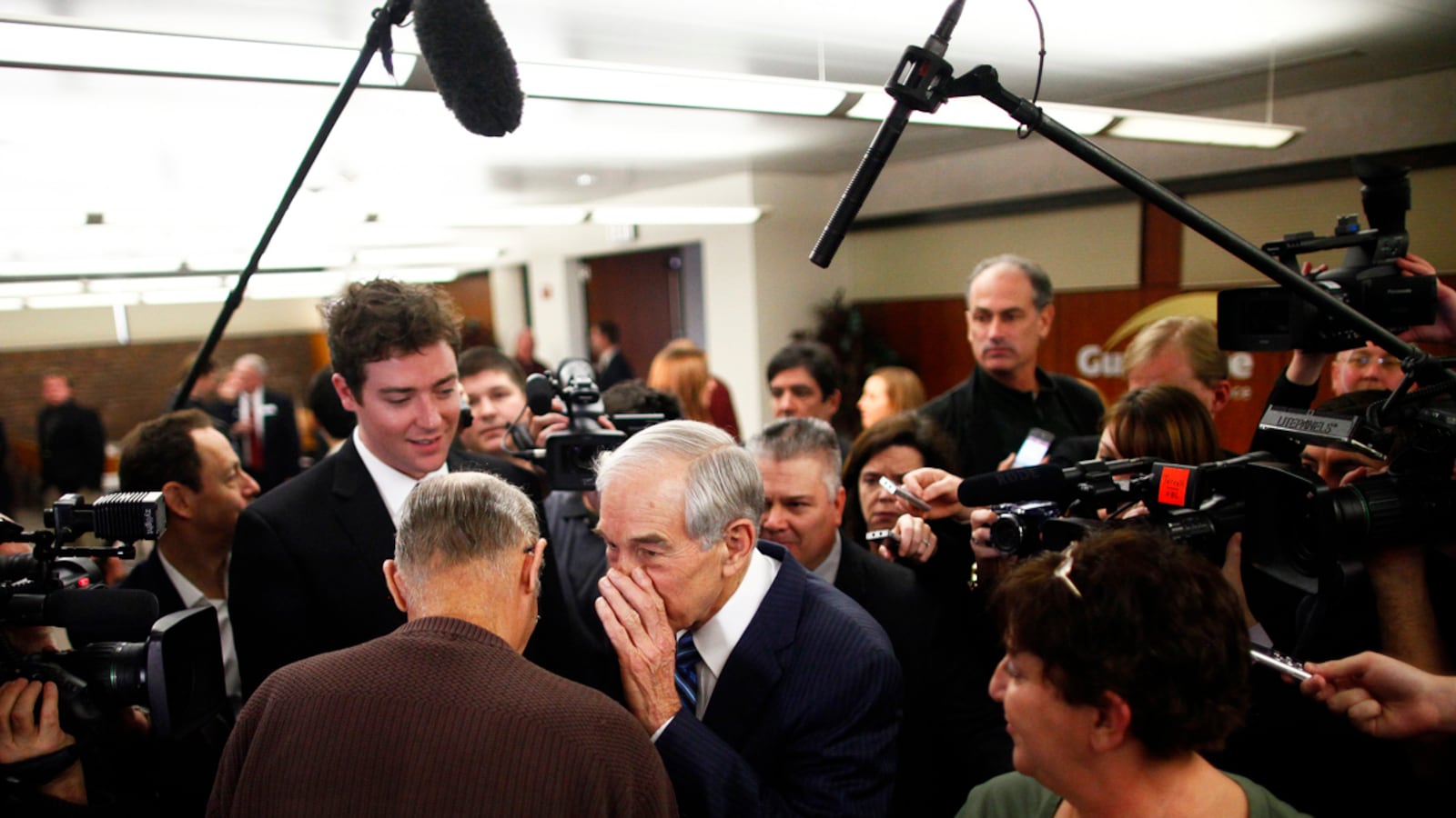 articles/2011/12/30/ron-paul-got-a-free-pass-from-the-press-until-his-polls-soared/ron-paul-press-kurtz_ro69ll