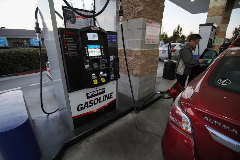 SAN LEANDRO, UNITED STATES - 2021/10/16: A driver pumps gas at a gas station of Costco in California.
In the United States, a lot of drivers like pumping gas at a gas station of Costco because its price is always lower than other gas stations. In the recent months, the gas price of Costco gas station was increased at the same time, the gas prices around the United States also increased and some drivers felt helpless. (Photo by Michael Ho Wai Lee/SOPA Images/LightRocket via Getty Images)