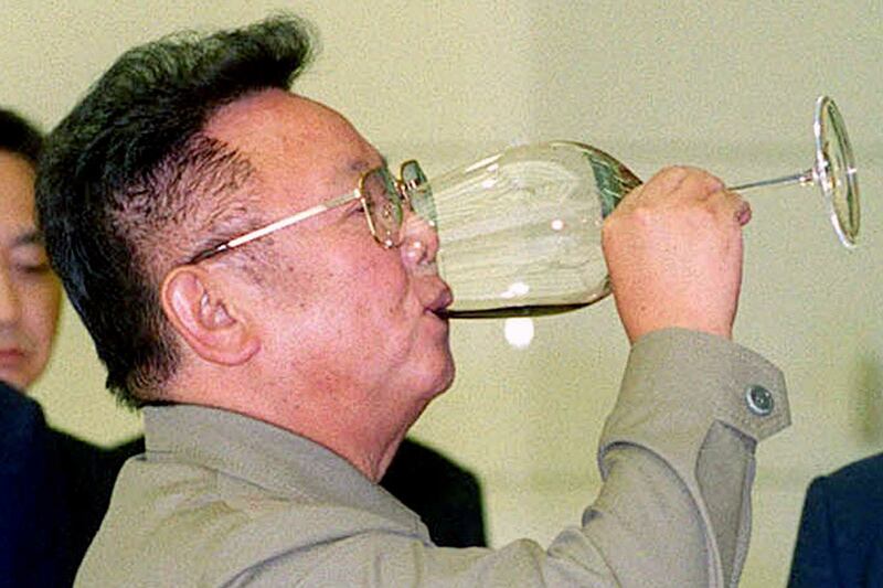articles/2011/12/19/the-way-to-understand-kim-jong-il-was-through-his-stomach0/kim-jong-il-appetites_tatee4