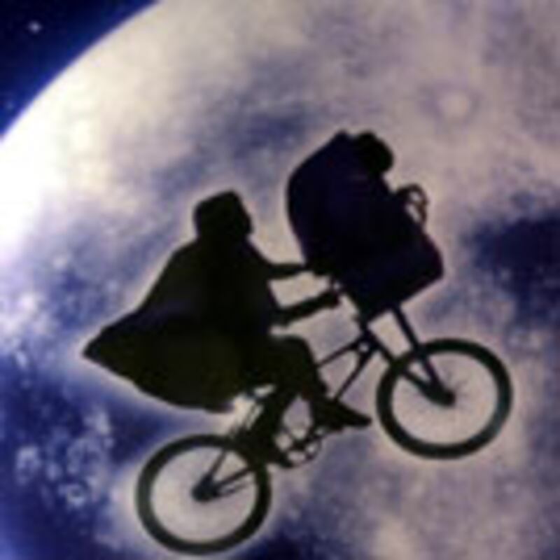 articles/2008/10/08/spielberg-comes-home-to-universal/waxman-spielberg_631_fr56la