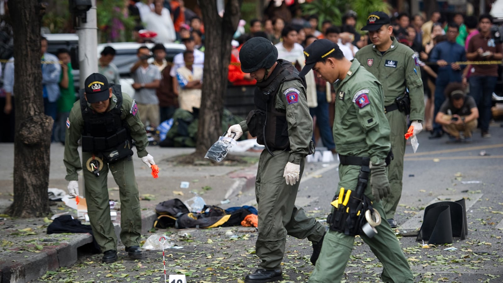 cheats/2012/02/15/thailand-iranian-bombers-targeted-israelis/thailand-bombing-investigation-iran-cheat_eh726h