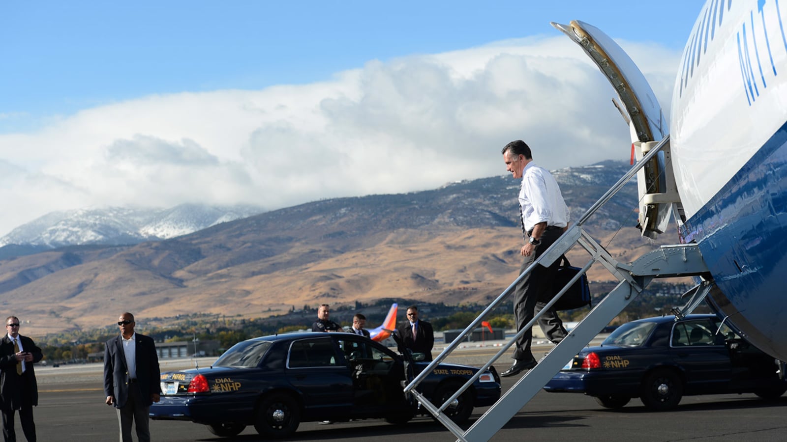 articles/2012/10/25/ground-game-romney-campaign-targets-low-propensity-early-voters-banks-on-strong-election-day-turnout/romney-ground-game-galen_ccjo6m