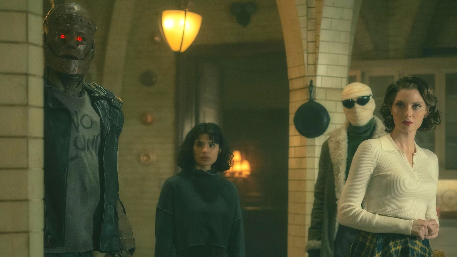 210921-Schager-Doom-Patrol-tease_qslwue