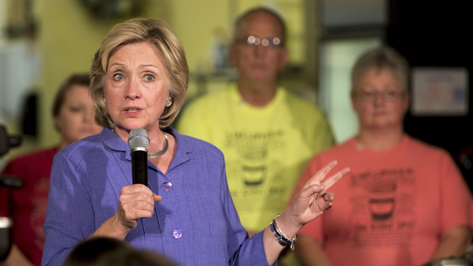 cheats/2015/09/07/hil-no-apology-for-private-email-use/150907-hillary-clinton-no-apology-cheat_jhitg0