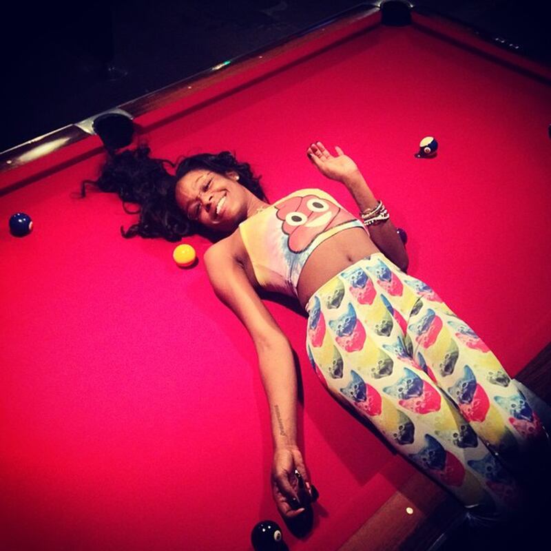 galleries/2014/06/08/from-cara-delevingne-to-lupita-nyong-o-the-11-best-fashion-instagrams/140606-fashion-instagram7_l8wsrm