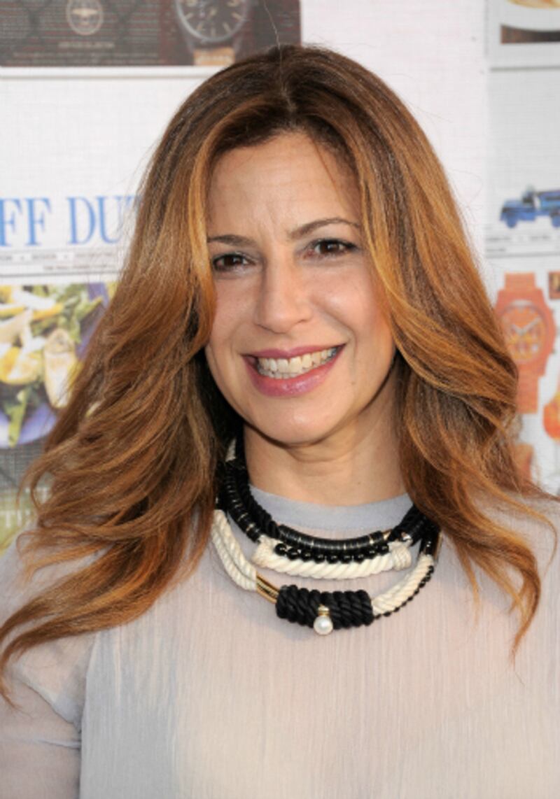 articles/2012/09/27/deborah-needleman-joins-t-lady-gaga-s-bum-inspires-handbag-line/C-_fakepath_deborah1_hyahkp