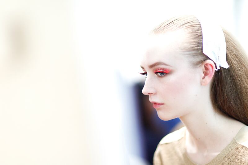 galleries/2011/10/03/viktor-rolf-backstage-photos/viktor-rolf-fashion-9_ftf8lq