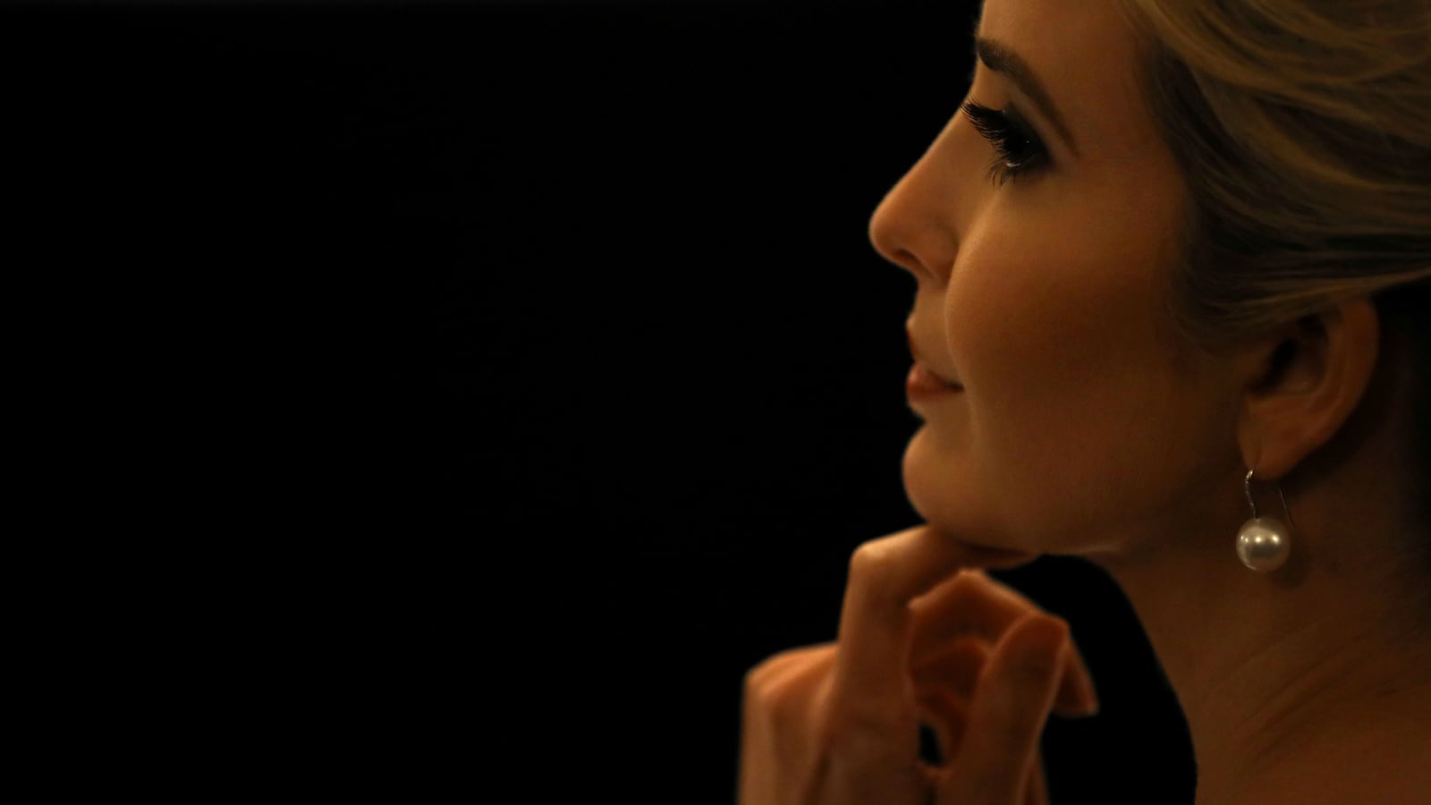 170624-ivanka-trump-shoe-lawsuit-cheat_lgahza