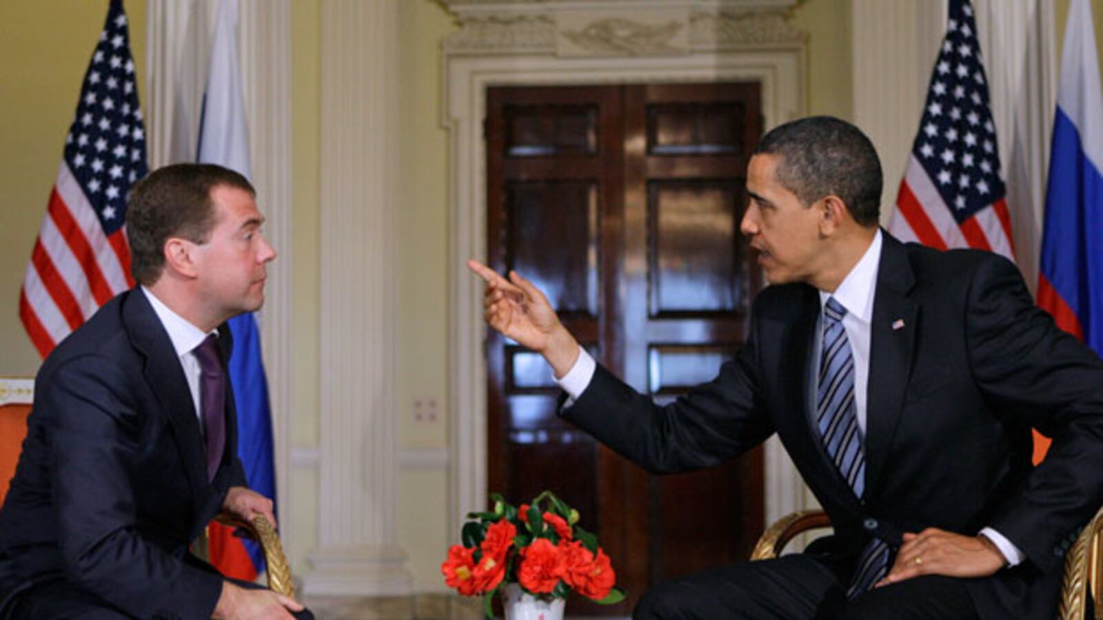 cheats/2009/04/01/obama-medvedev-talks-nukes/obamas-europe-10_djqipe